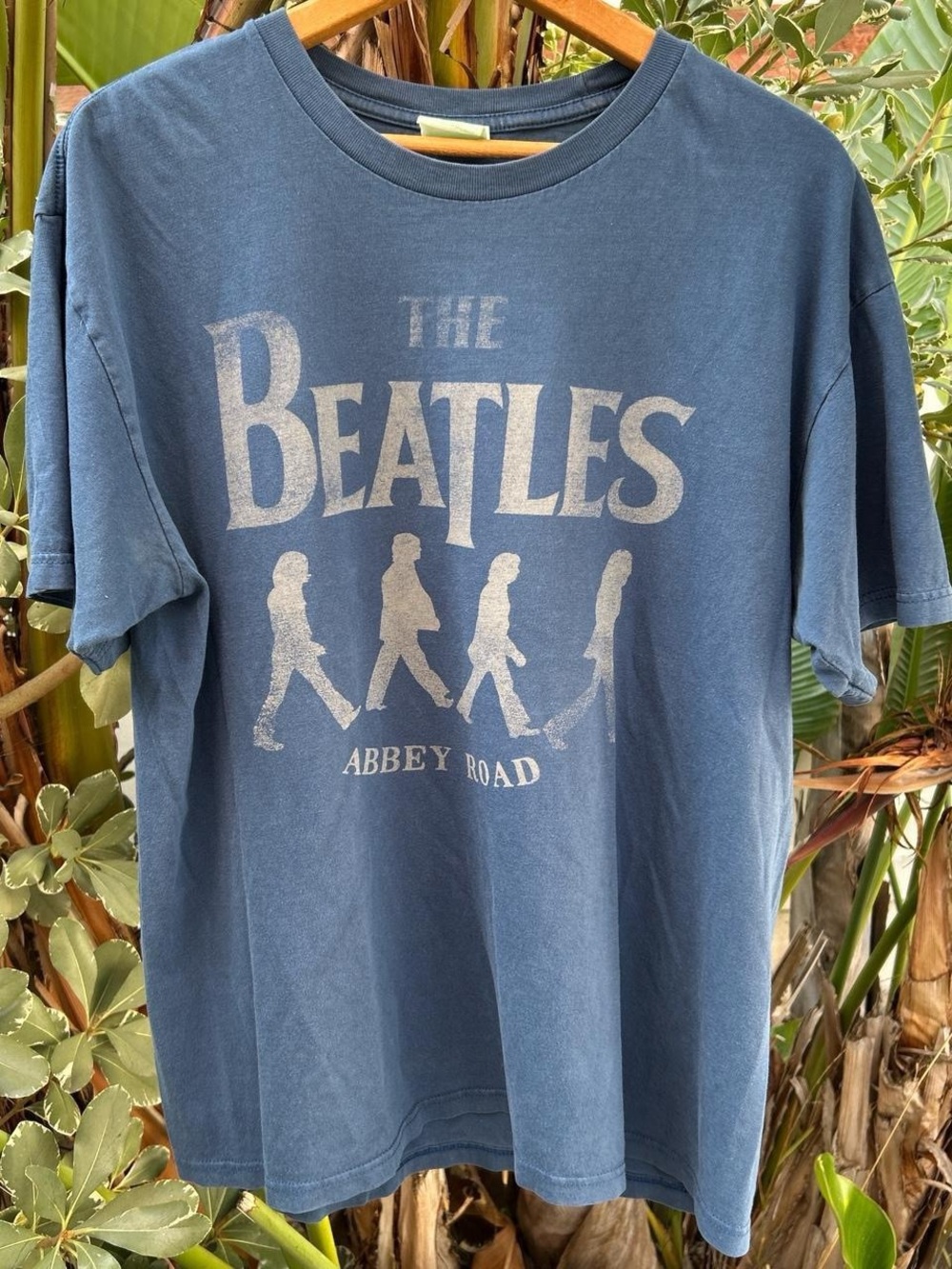 Vintage 2005 The Beatles Abbey Road Graphic Band T Shirt Blue XL